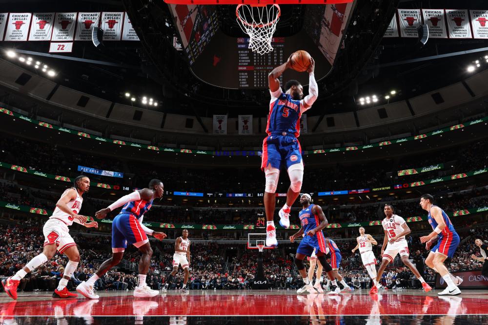 在边路制造 在边路制造