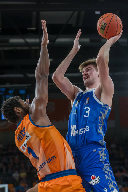 足联盟的基 足联盟的基